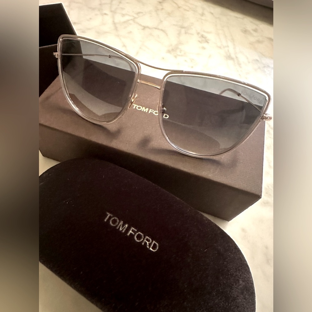 NEW Tom Ford. Women Sunglasses.